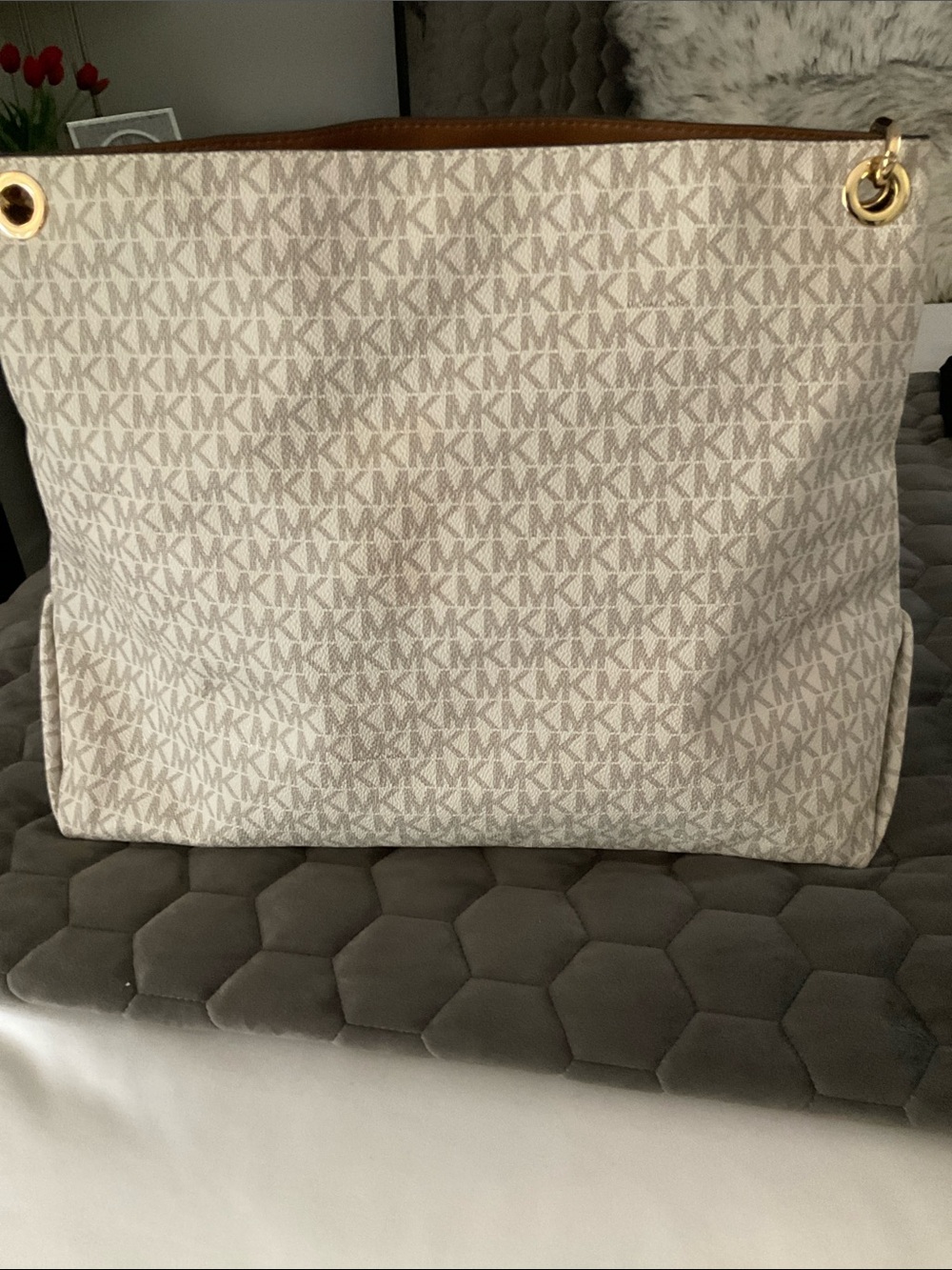 Michele Kors Signature Bag - Picture 2 of 8